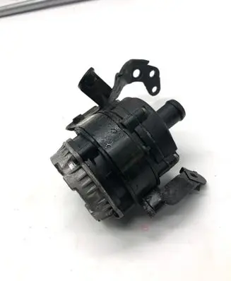 Audi A5 Electric auxiliary coolant/water pump 04l965567a