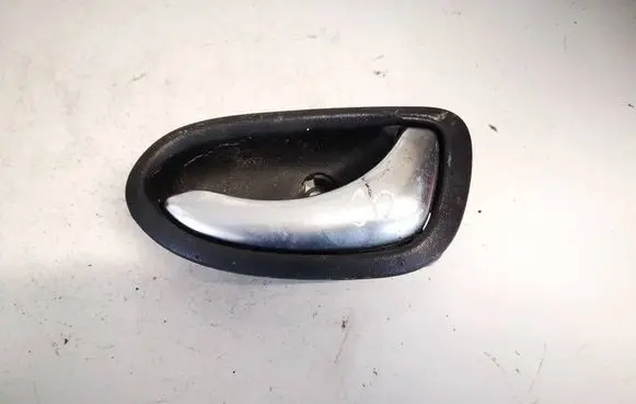 Nissan Primera Rear door interior handle 62670av600 62670av601