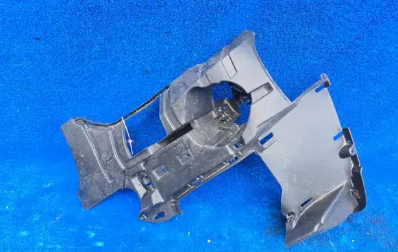 BMW X1 F48 F49 Front bumper mounting bracket 8059897