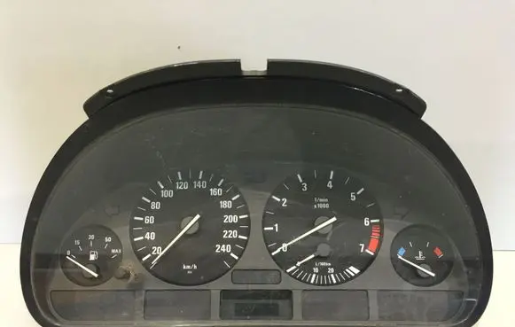 BMW 5 E39 Speedometer (instrument cluster) 62118372359