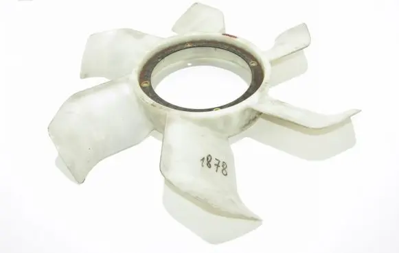 Mitsubishi Pajero Fan impeller me298542