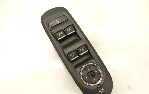 Ford Mondeo MK IV Electric window control switch 7S7T14A132BC