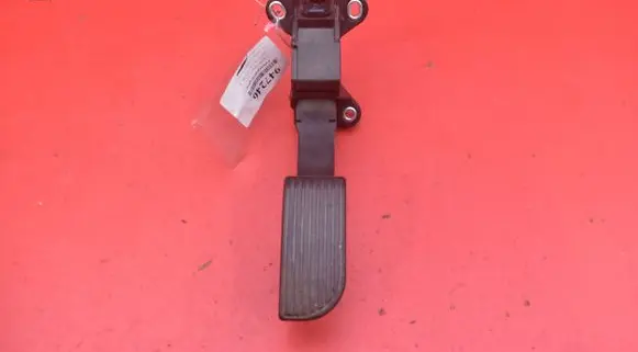 Toyota Aygo AB10 Accelerator throttle pedal 78110-0H050