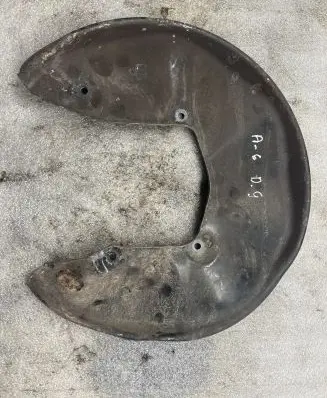 Audi A6 S6 C6 4F Rear brake disc plate dust cover 