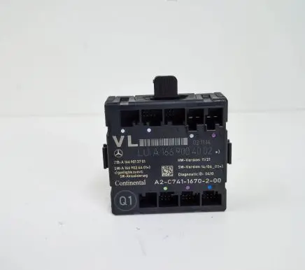 Mercedes-Benz CLA C117 X117 W117 Door control unit/module A1669004002