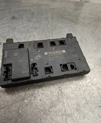 Mercedes-Benz CLK A209 C209 Door control unit/module 2098202026