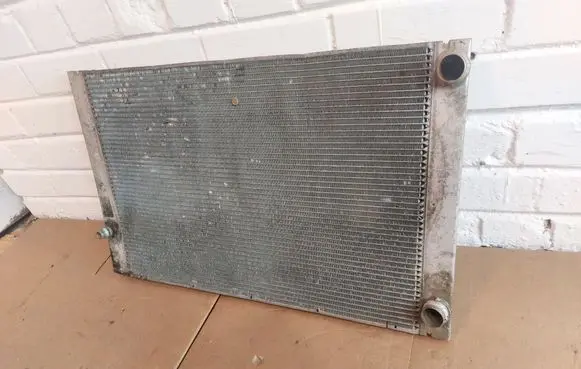 Audi A8 S8 D3 4E Coolant radiator 4E0121251C