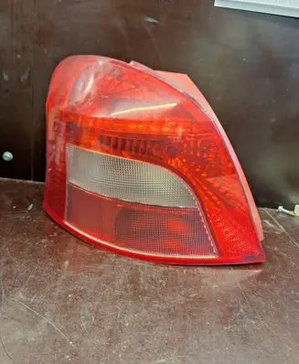 Toyota Yaris Rear/tail lights