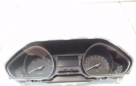 Peugeot 208 Speedometer (instrument cluster) 982262118000 9822621180