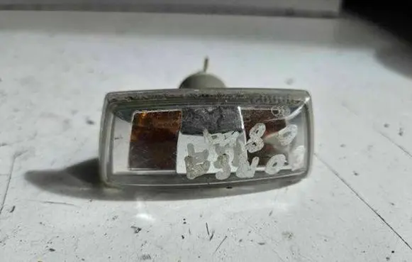 Opel Corsa D Front fender indicator light T090025