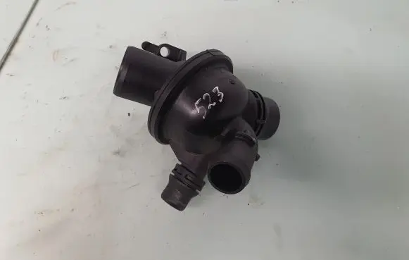 Thermostat/thermostat housing