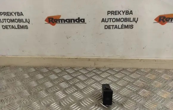 Windscreen/window heater switch