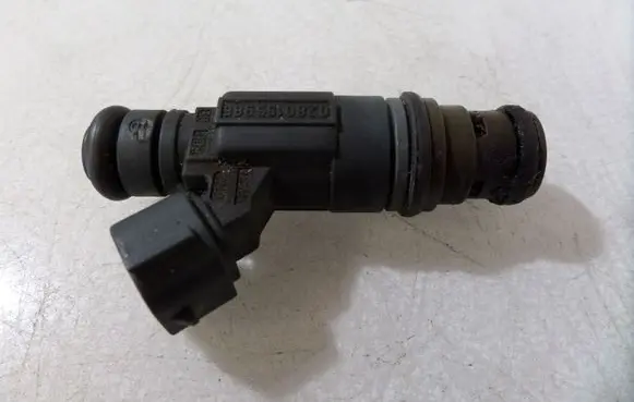 Ford Galaxy Fuel injector 022906031F 0280155985