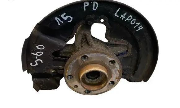Volvo S60 Front wheel hub 6G913K170A
