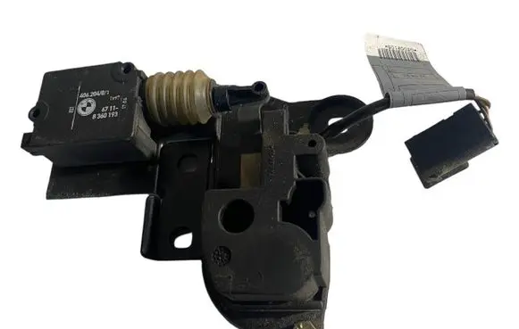 BMW 5 E39 Tailgate window lock/catch/latch 8360193 67118360193