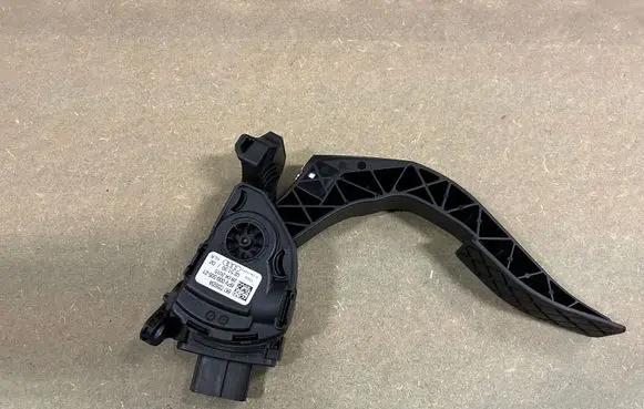 Audi Q5 SQ5 Accelerator throttle pedal 8K1723523A 6PV00950521