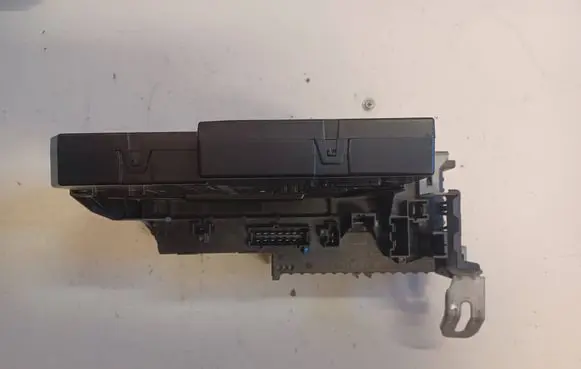 Mercedes-Benz CLS C218 X218 SAM control unit A2129015105