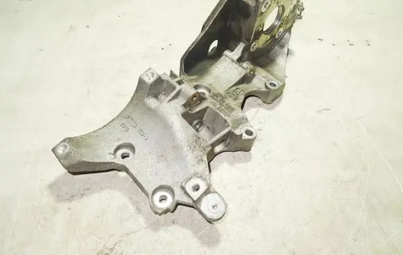 Generator/alternator bracket