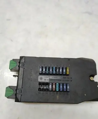 Mercedes-Benz Sprinter W901 W902 W903 W904 Fuse module 0005400950 08501003