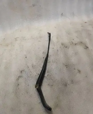 Seat Alhambra (Mk1) Front wiper blade arm 7M3955410