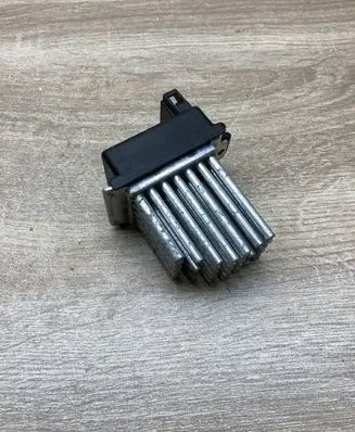 Audi A6 S6 C5 4B Heater blower motor/fan resistor 4B0820521 5DS006467