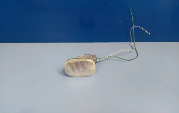 Toyota Corolla E110 Gear shift selector indicator 8173020221 E130325