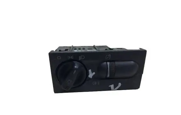 Volkswagen Golf III Light switch 1H6941531A