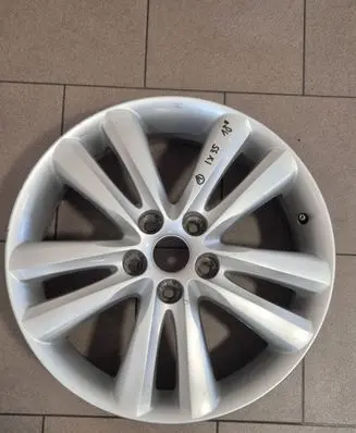 R18 alloy rim