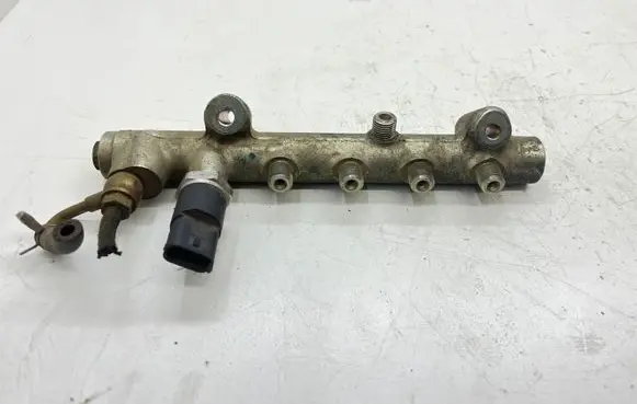 Opel Astra H Fuel main line pipe 0445214049 039913