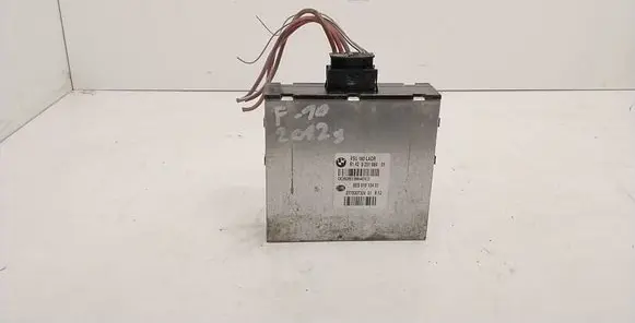 BMW 5 F10 F11 Voltage converter inverter 9251984 8ES01013401 0170007324