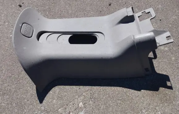Chrysler Town u0026 Country V (B) pillar trim (top) F1028512