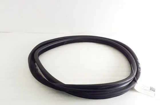 Land Rover Evoque I Front door rubber seal BJ3220708A