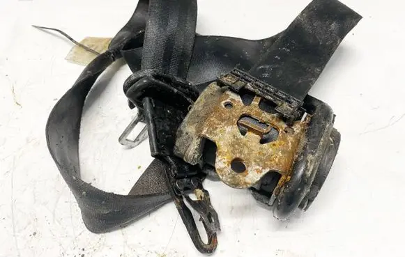 Audi A6 S6 C6 4F Front seatbelt 6985C351093