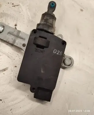 Hyundai Santa Fe Tailgate boot lock/latch motor 957502B000
