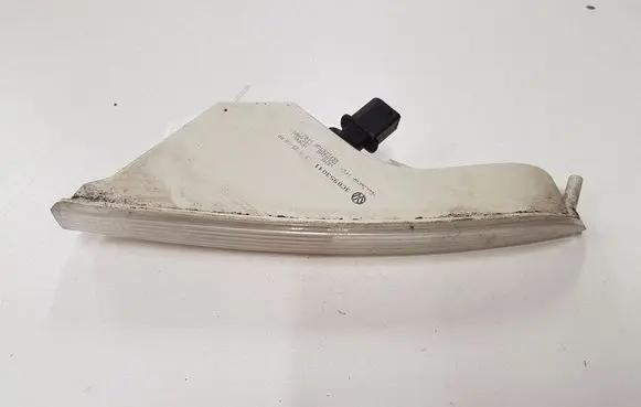 Volkswagen PASSAT CC Front indicator light 3C8953041
