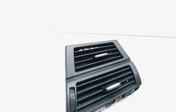 BMW X5 E70 Dashboard side air vent grill/cover trim 9227768