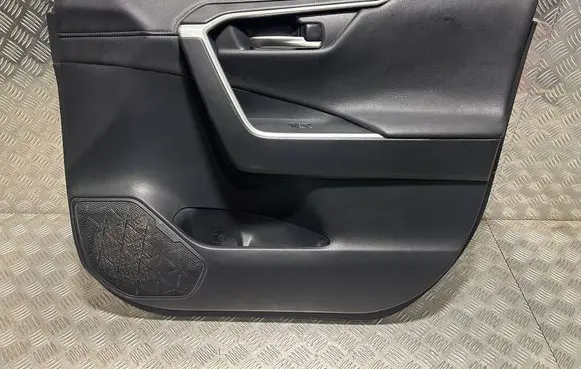 Toyota RAV 4 (XA50) Sliding door card 
