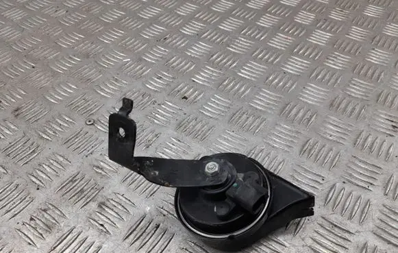 Cadillac CTS Horn signal 23195009