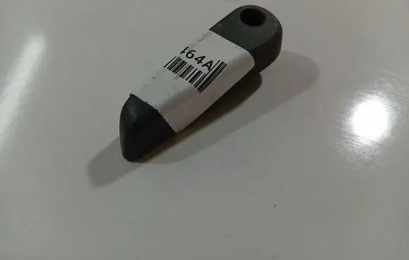 Opel Zafira B Engine bonnet (hood) release handle 