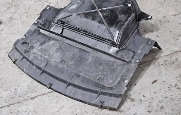 BMW 7 E38 Engine splash shield/under tray 8150223 8163833
