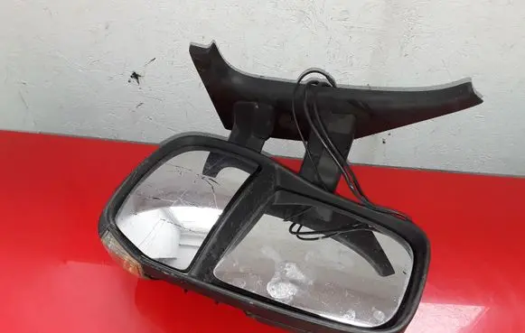 Iveco Daily 35 - 40.10 Front door electric wing mirror E9024362 E9024353