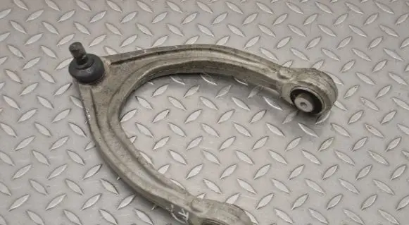 Alfa Romeo Giulia Front lower control arm/wishbone