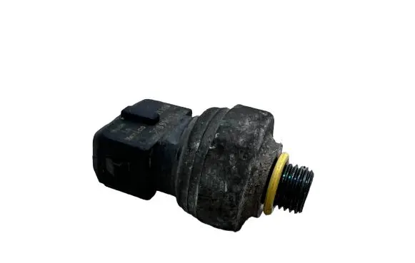 Volvo XC90 Air conditioning (A/C) pressure sensor 60899051 4133B