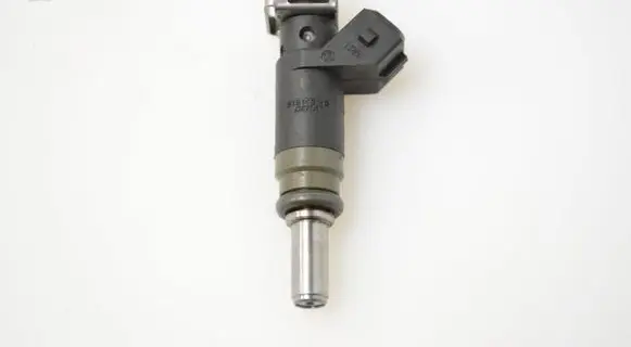 BMW 3 E90 E91 Fuel injector 7506158