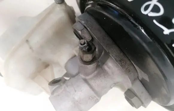 Opel Insignia A Master brake cylinder 13228187