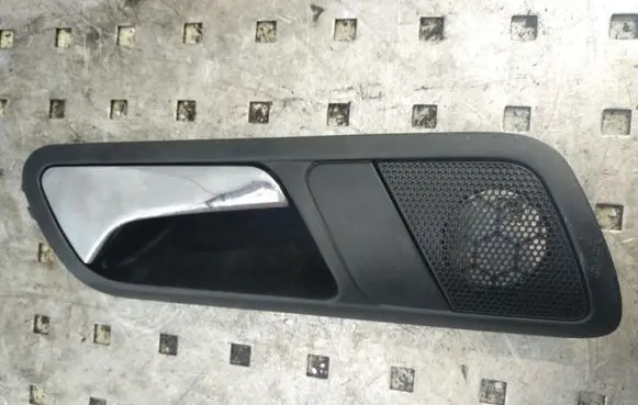 Volkswagen PASSAT B6 Rear door interior handle 3C4839114