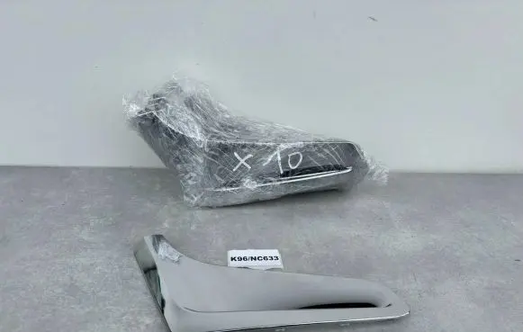 BMW 7 G11 G12 Front arch trim 51137347378