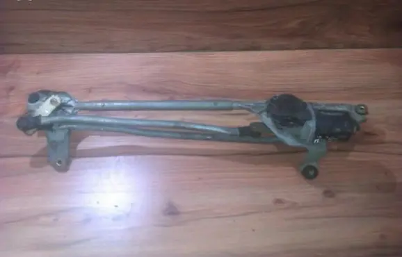 Chrysler 300M Front wiper linkage and motor