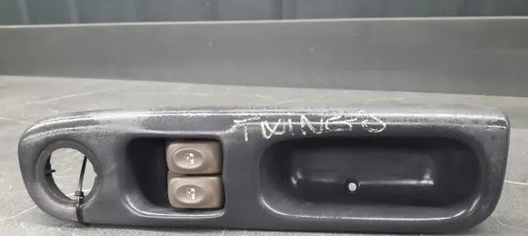 Renault Twingo I Quarter vent window switch 7700832376