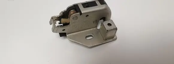 Mercedes-Benz Sprinter W906 Loading door lock 9067401135 2E1827506F
